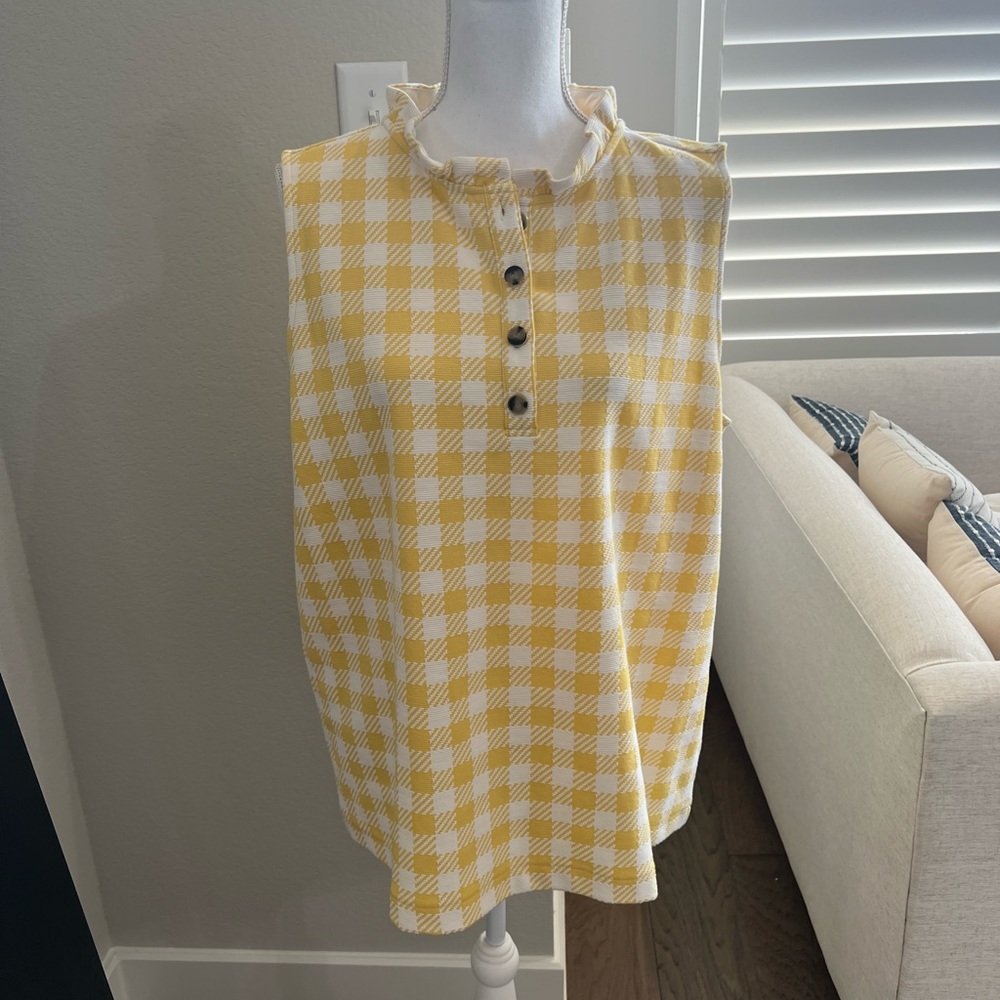 NWOT!! Ann Taylor Women’s Ruffle Neck Sleeveless Blouse - XL - Yellow/Wht